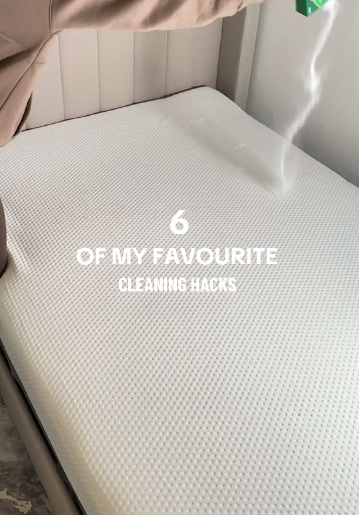 6 of my favourite cleaning hacks #whitewashing #laundryhack #cleaningtips #cleaninghacks #cleaningtips #laundrytok #inkstains #stainremoval #stainremover #bicarbonatesoda #carpetcleaning #cleaninghacks 