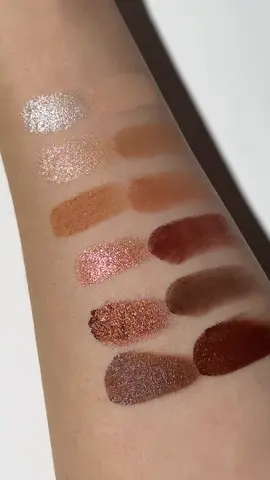 Velvety mattes, luminous creams, and shimmering pearl toppers ✨ Our Major Dimension Palette got everything going for her 🤍