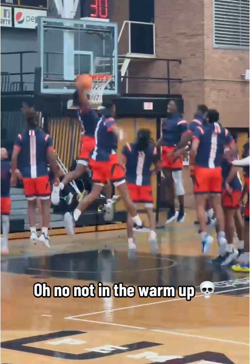 Whatchu doing if you’re the coach? 👀😮‍💨 (@Joseph Owens) #warmup #highschoolbasketball #dunk #brokenbackboard 