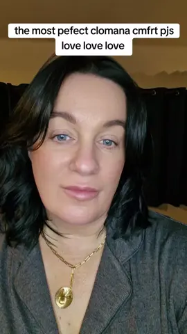 #pajamas #luxury #loungewear #nightwear #comfort #soft #pjs   #styleinspo #fashiontiktok #bedtime #blackfridaydeals #spotlight #tiktokmademebuyit #recommendations #loveit #tiktokshop #amazing #xmasgiftideas @cmfrtbyclomana @Clomaná Beauty 