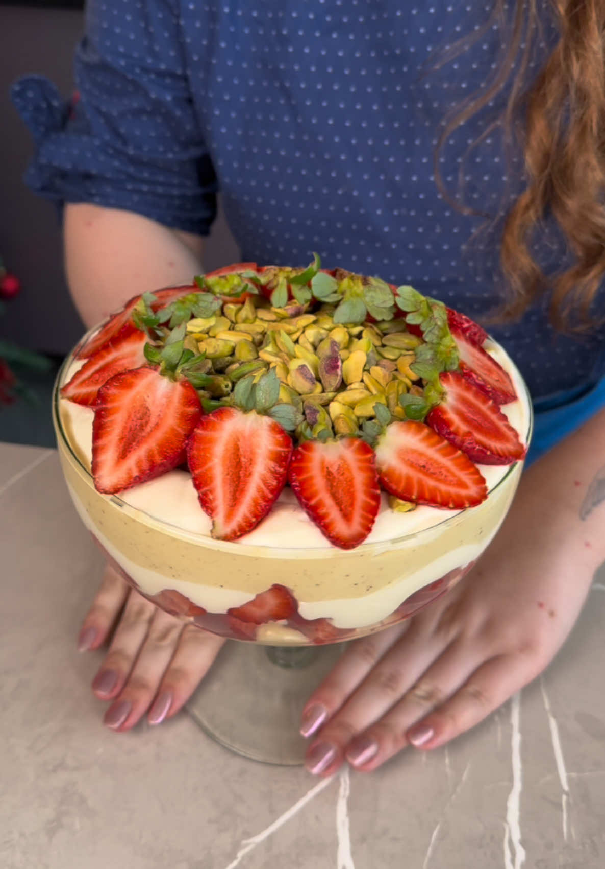 Eu sei que você quer ter o Natal Perfeito! 🎄👀 e pensando nisso desenvolvi um e-book completo com as minhas melhores receitas para o Natal! Deliciosas e sofisticadas, teremos uma live de lançamento dia 06/12 e você NÃO pode perder!  clica no link da bio para você entrar no meu grupo exclusivo 🎁🎄  #natal #sobremesasdenatal #fy 