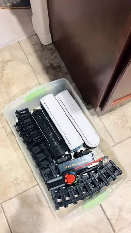 Really great train that I’ve had for over 10 years still works. Get this one if you want something that’s going to last. I’ve had this set for over 10 years. I will be saving for a newer model. #lionelpolarexpress #train #trainset  #holidaytrain #polarexpress #movie #choochootrain #tiktokshopcybermonday #tiktokshop  @Lionel Trains 