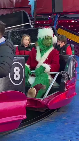 gearing up for grinchmas 💚 #thegrinchtiktok #thegrinch #thegrinchtiktoks #grinchmas #grinch 