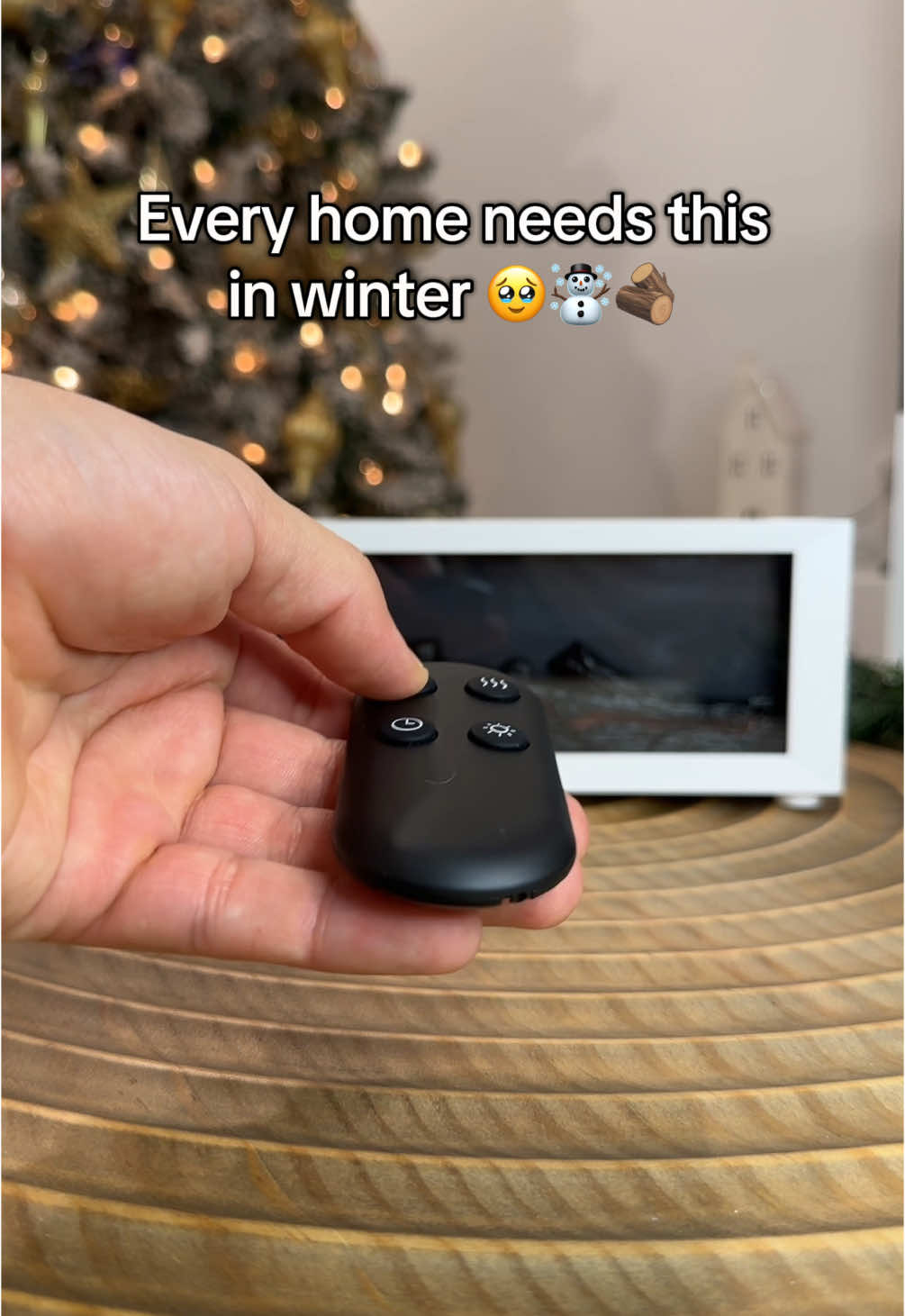 The best cozy winter decoration ever🥹♥️🪵 #winterdecor #diffuser #aromatherapy #bonfire #cozyhome 