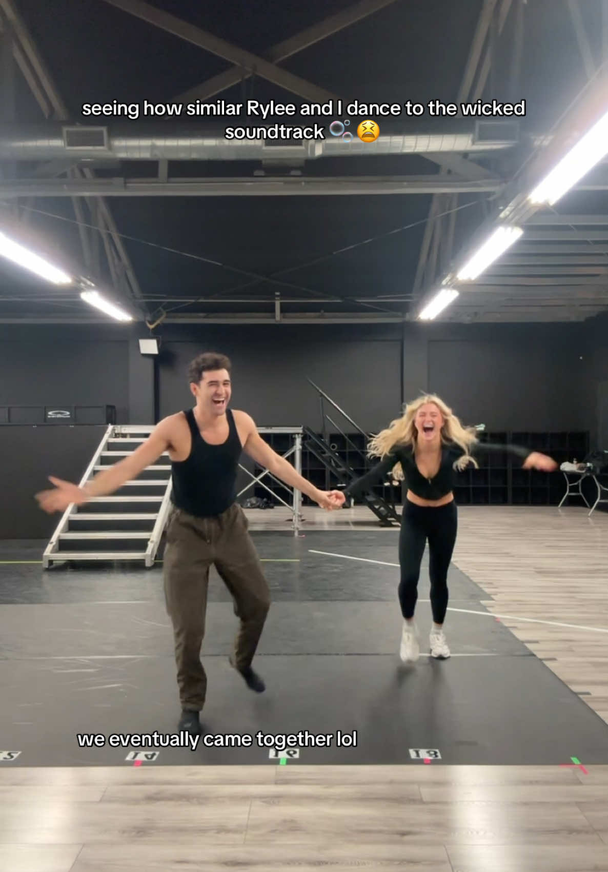 catch these moves on tour lol 😩😫 @Rylee Arnold #dwts #wicked 