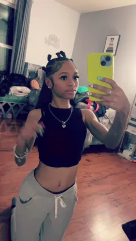 a mirror hate to see me coming