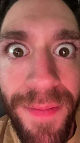 ⬅️👁️👁️➡️ #onthisday #letitsnow 