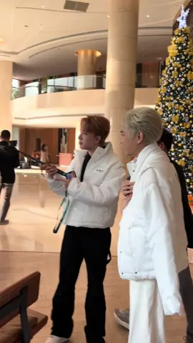 Sảnh chờ phai phai #captainboy 