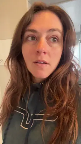 My own worst enemy #horses #horselife #horsehumor #westernlife #ranchlife #horsetok 