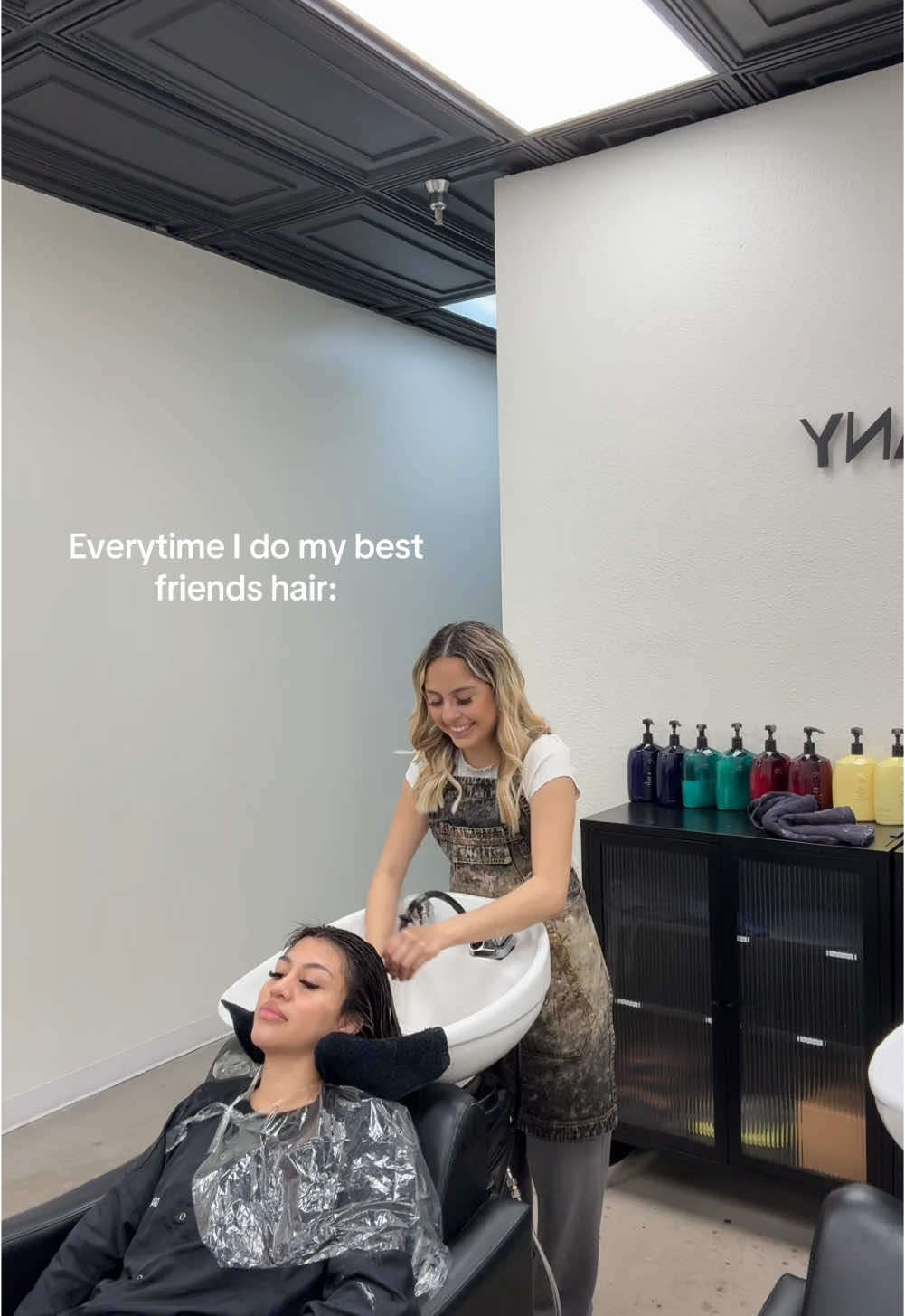 Its always something new to 😌 #BestFriends#fyp#hairstylist#hairstylistlife#mybestfriendsrichcheck#orangecountyhairstylist#ochairsalon#orangecountyca#hairstylistproblems 