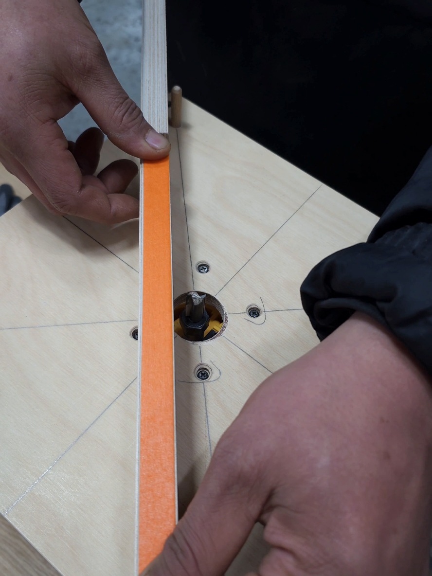 Straight edge cutting made easy on the router table #woodworking #목공 #routertips #carpentry #routertable #trimmer 