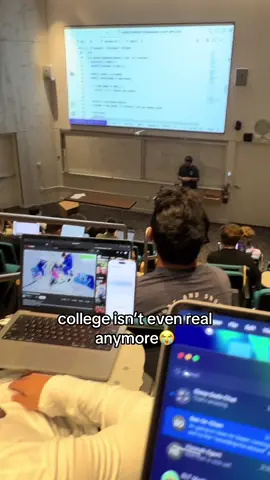 bruh😭#studentlife #college #ai 