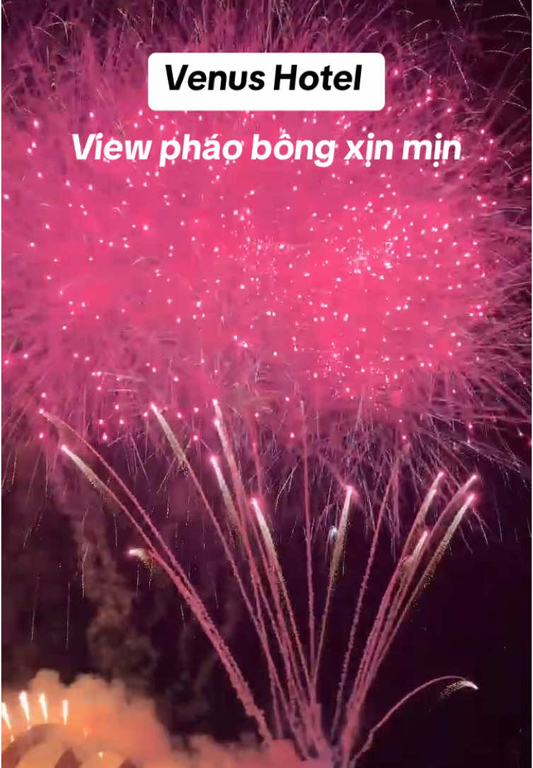 #CapCut Chuẩn bị lên review em này nhé cả nhà 🔥🔥🔥 #venus #hotel #sunsettownphuquoc #diatrunghaiphuquoc🌇 