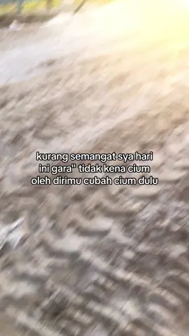 kasih cium dulu sya boleh kah tu 