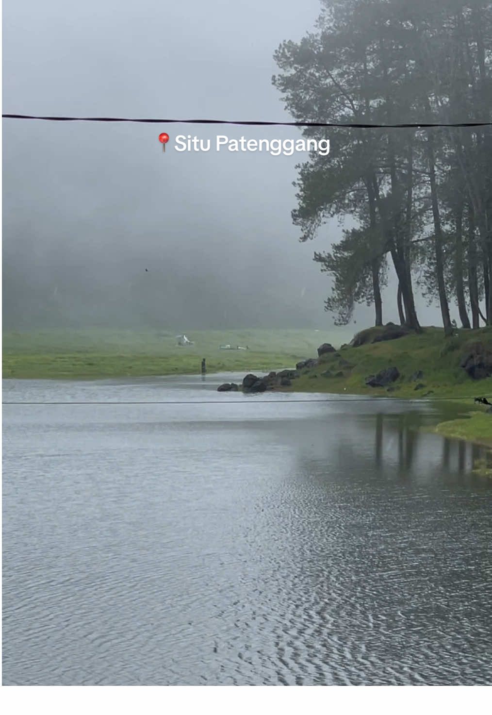Tenang 📍situ patenggang #embundipagibuta #situpatenggang #tenang #embun #ciwidey #bandung #myheart #kabut #hujan 