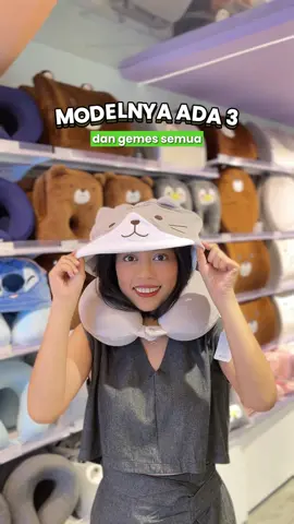 Mau berangkat travelling? Wajib punya yang ini! #travelling #trip #holiday #hoodieblanket #neckpillow 