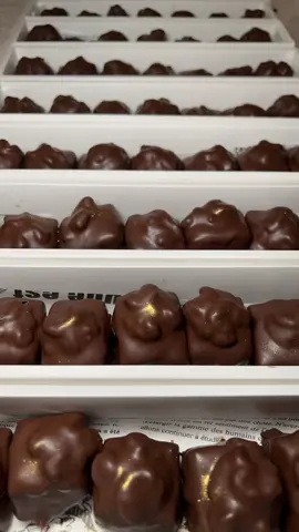 براونيز#لذيذه_لازم_تجربوها😋 #نااااار🔥🔥🔥 #شوكليت_بلجيكي #كراميل #المدينه_المنورة 