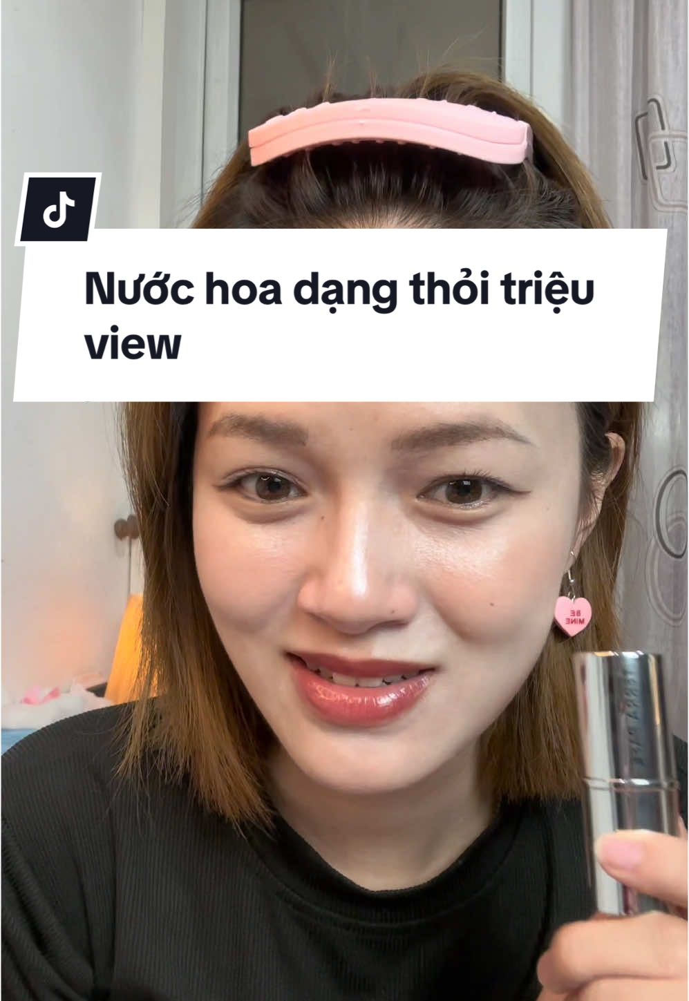 Nước hoa dạng thỏi triệu view #natranreview #nuochoanu #nuochoachinhhang #reviewlamdep 