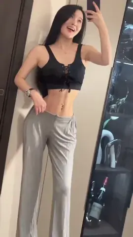 成年人的解压方式早已不是吃吃喝喝 而是独处 熬夜沉默 不和任何人联系 #fyp #foryou #健身 