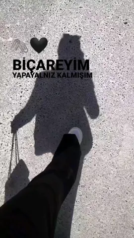 💔🥀😞#keşfetteyizzz #keşfett #keşfetbeniöneçıkart #ayrılık #hiraizerdüş #yarabere #hüzün #yürüyüş #kız #acı 