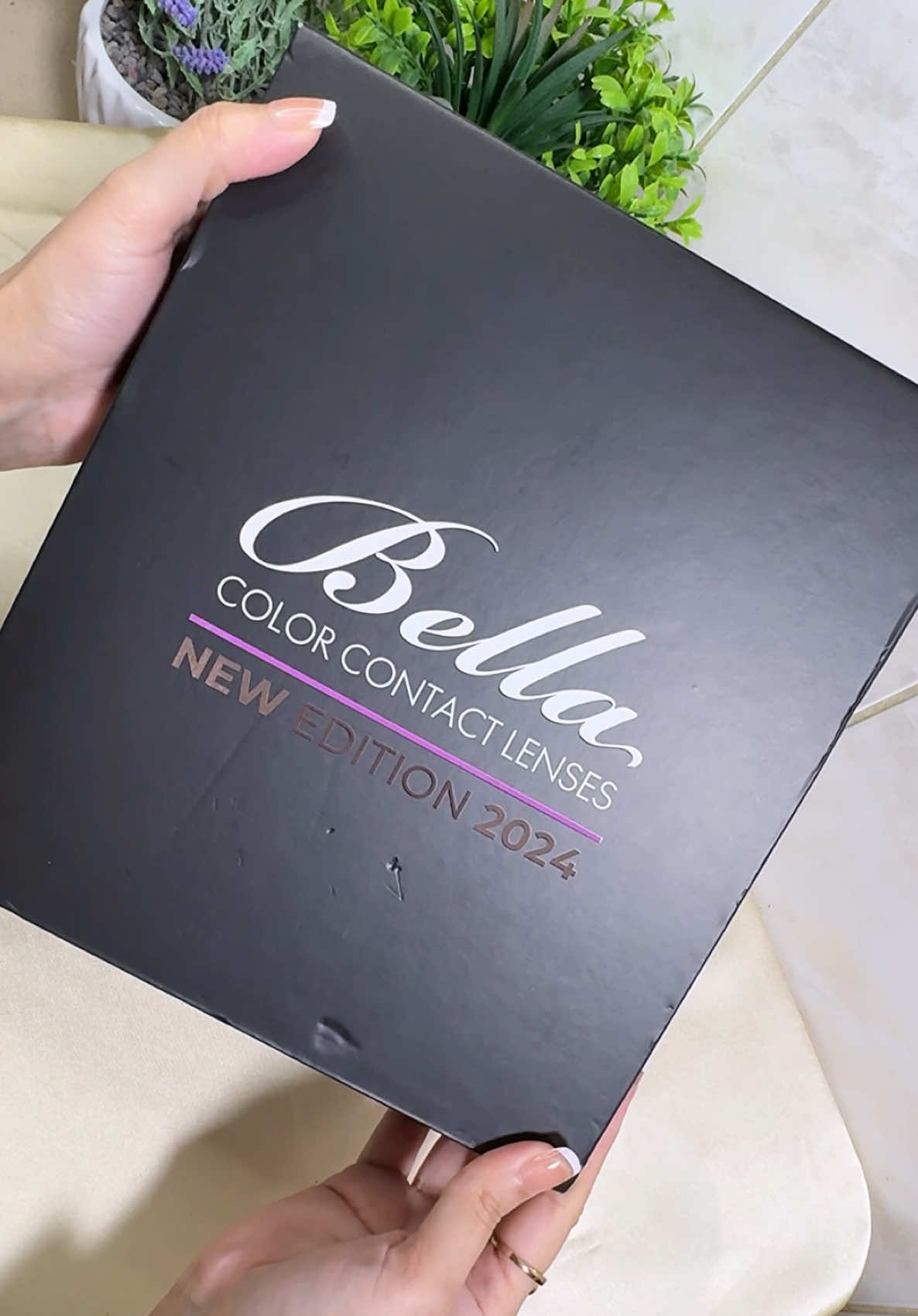 Beautiful lense soon i will share with you guys  Stay tuned 🤣. . . . . #lens #bellacontactlenses #ksa #uae#dubai #bahrain #beauty #ksablogger  