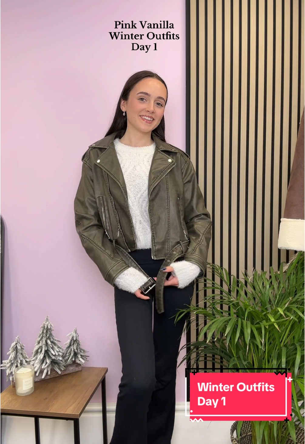 Super soft, super comfy… what more do you need in a jumper 🤩 #pinkvanilla #winteroutfits #fluffyjumper #christmasjumper 