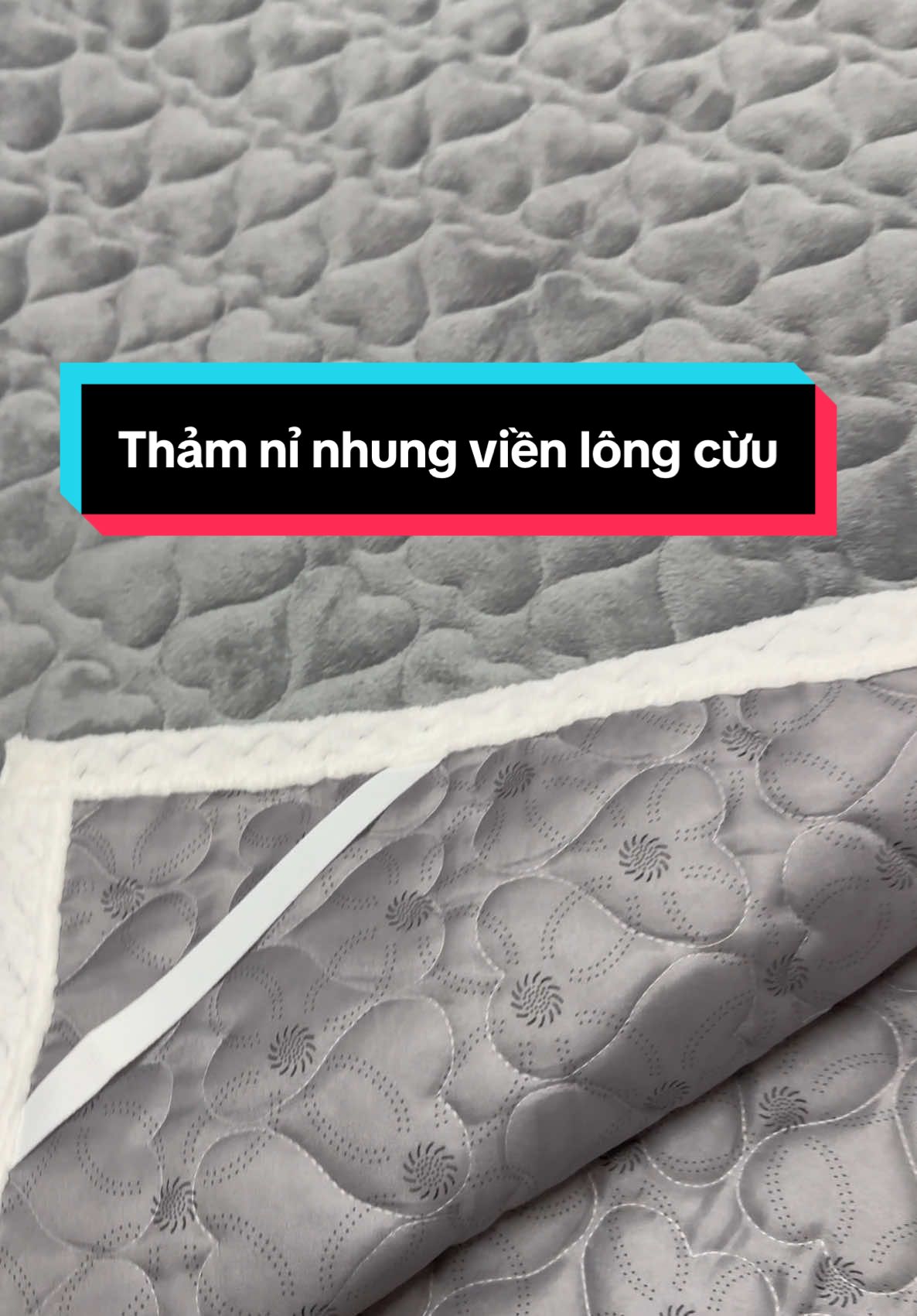 Mã thảm nỉ nhung viền cừu hot hit siêu mềm mại sang xịn mịn cho cả nhà ạ, ấn giỏ hàng góc trái màn hình để chốt đơn nhaa#sunsunbeding #tham #thamnhung #thảm #xuhuong #viral 