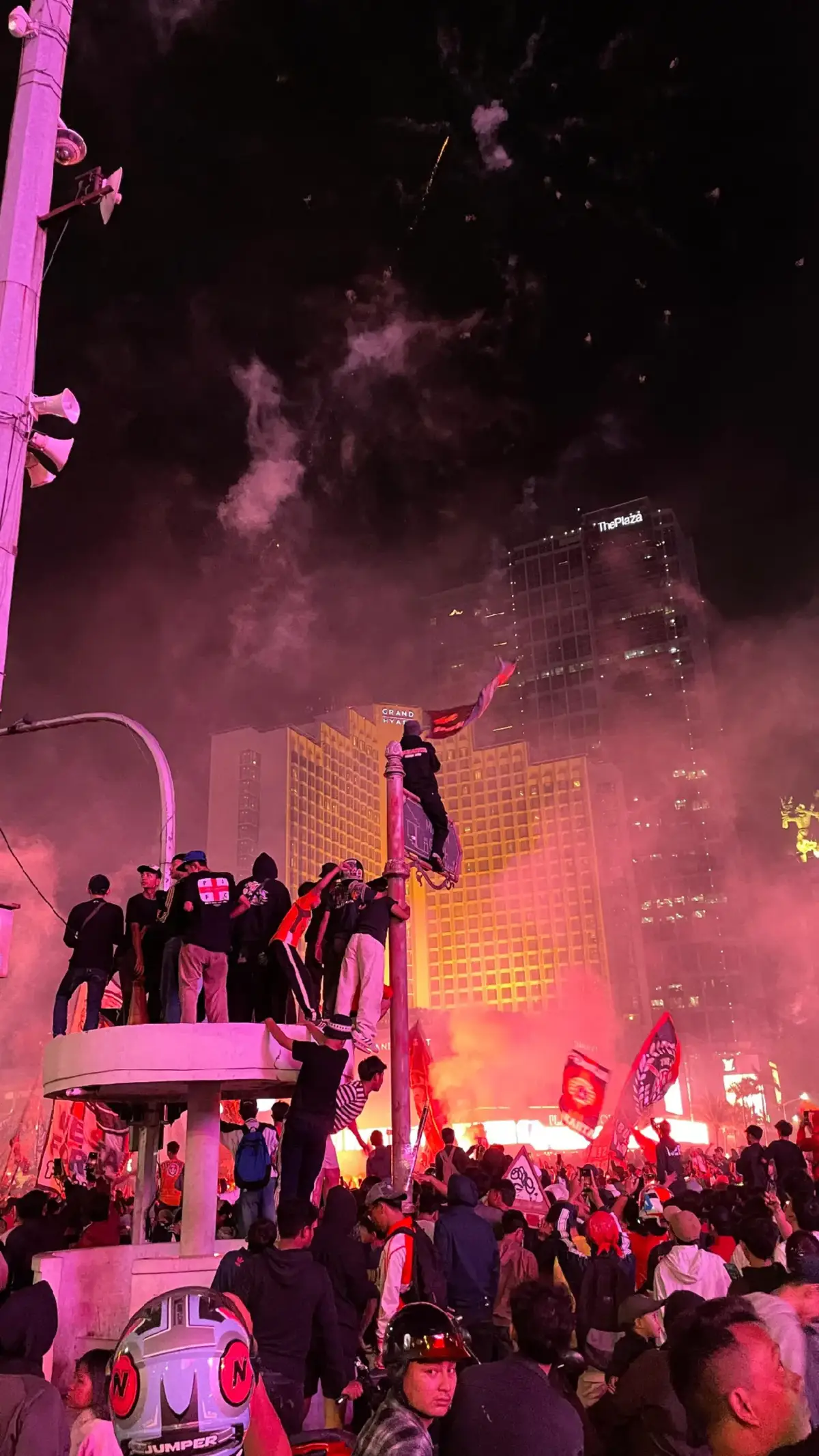 Kebanggaan Jakarta!🧡 #persijajakarta #96 #bundaranhi #fyppppppppppppppppppppppp #jakartakeras 