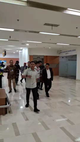 Bapak Metri Agama Prof. Dr. Nasaruddin Umar, MA #nttpride🏝🔥 #nttpride🏝 #mentriagama #indonesia #makassar #bandarasultanhasanuddinmksssr 