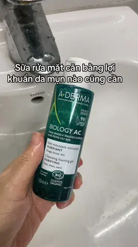 Sữa rửa mặt Aderma Biology AC dành cho da mụn