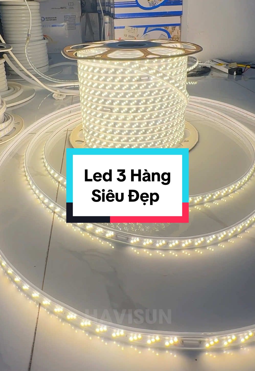 Dây led 3 hàng siêu sáng chống nước tốt, quấn cây đẹp lung linh. #led #denled #ledlights #trangtri #denledtrangtri #led3hang #havisun 