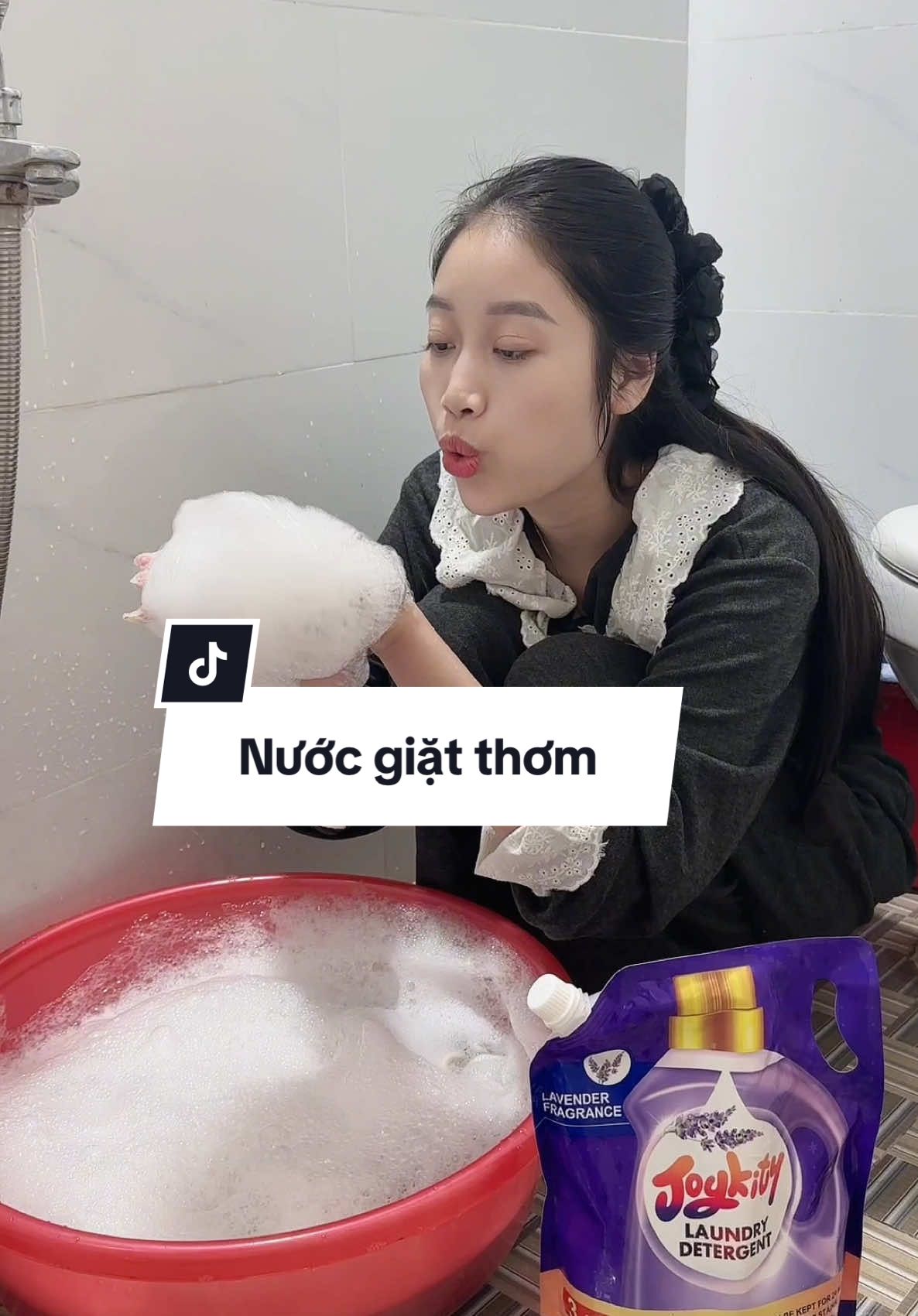 Thơm thật í, có bác nào cũng đang dùng loại này không ạ ? Ngon bổ rẻ săn lẹ đi mọi người ơiii 🥰 #nuocgiat #joykity #thanhhuyenboutique #xuhuong 