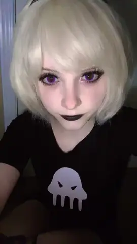 Dont look at how uneven my eye makeup is #roselalonde #homestuck #cosplay #roselalondecosplay #homestuckcosplay 