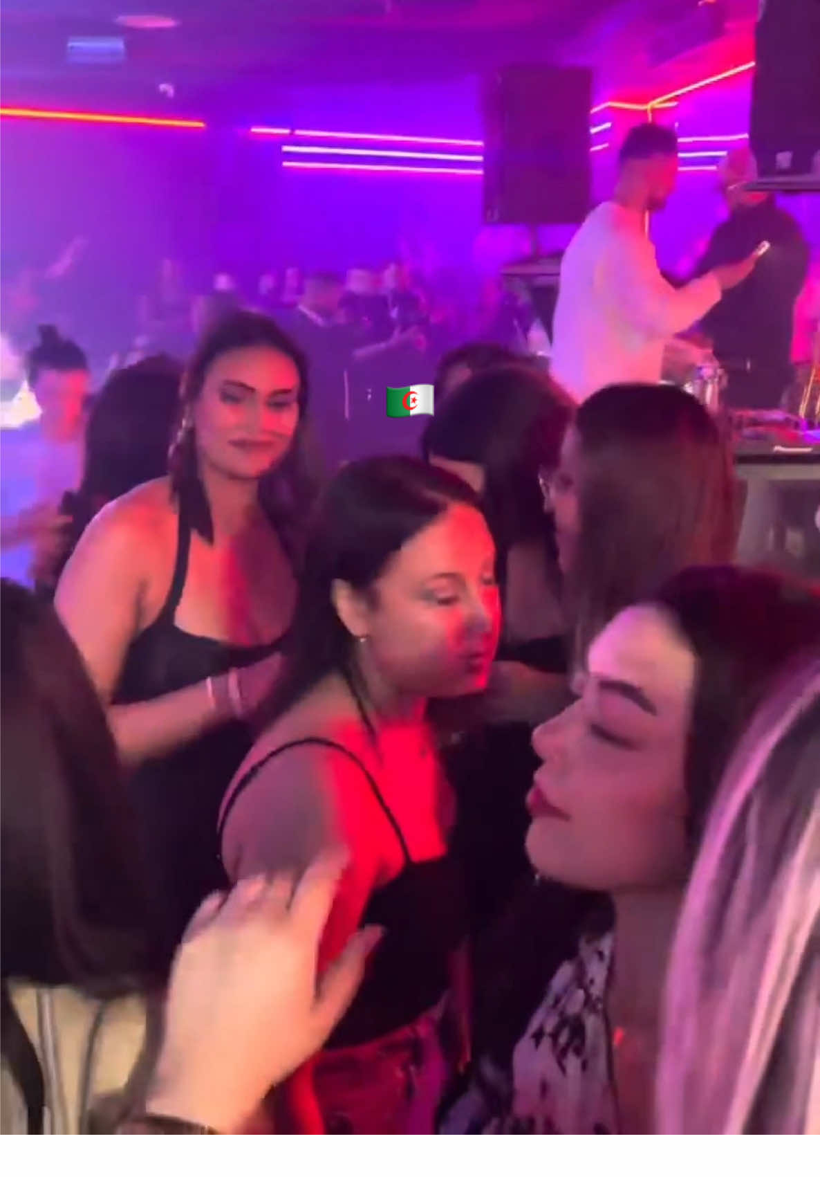 Night club in Algeria 🇩🇿🪩 #algeria #djazair #algerie #night #club #nightlife #oran #alger 