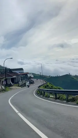 agenda akhir tahun dieng sido ora bolo?😁 📍Dieng Wonosobo #dieng #lautanawan #ttpetualangpro #fyp 