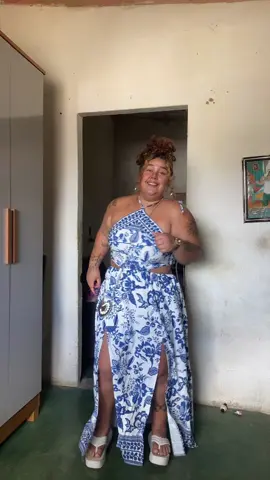 #gordinhas #viral #viraliza #vaiprofycaramba #fyp #foyoupage #foryou #vaiprafy #nasuaforyou #fyppp #foryo   SHEIN Tall Vestido de verão longo sem costas com corte lateral alto, recorte na cintura e estampa floral Descobri produtos incríveis no SHEIN.com, venha conferir! http://api-shein.shein.com/h5/sharejump/appjump?link=l7l3FIxIUS3&localcountry=BR&url_from=GM71879181877