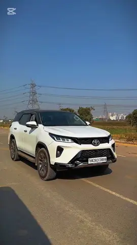 Fortuner 💀🖤 #foryou #caredit #carlovers #fortuner #fortunerlover #fortunerlegender #fortuner_lover #toyotafortuner 
