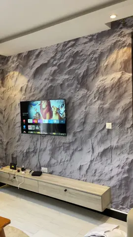 3D Wallpaper ✅ From flat to fabulous! 🚀 This stunning 3D rock wallpaper has completely transformed this TV wall into a bold statement piece. 📺✨ Watch as every layer comes together, turning a blank space into a masterpiece of texture and style. Ready to elevate your walls? Let’s make it happen! 🪨🔥 #PrimeGraphicsMagic #3DWallpapers #TVWallTransformation #customizedwallpaper 