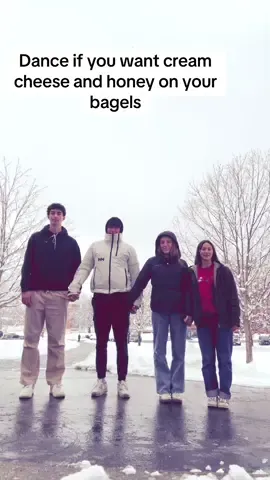 cream cheese bagels 🍯 @MACE #fyp #dance #skills #christmas 