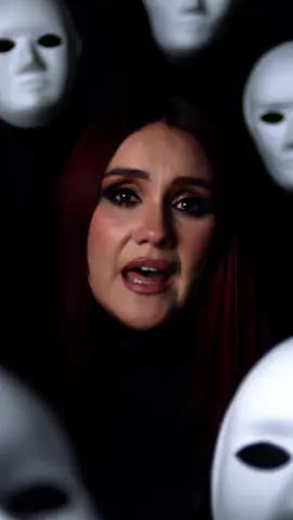 🚨 EMERGÊNCIA DULCETE AQUI 🚨 dá licença que tenho um spoiler do novo clipe da @dulcemaria com o @beret1996 ❤️‍🔥👑 Me sinto pronta pra nova era da ruivinha  #MTVMúsica #DulceMaria #Ojalá