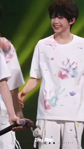 Ebe cười tươi như hoa dị ắ^^🌷🙈#trầndịchhằng #chenyiheng #tfgiatộcf4 #tứđại #xhtiktok #xh #tiktok #noflop #tt #tuongtac #xhtiktok #xh #tiktok #xhtiktok #xh #tiktok #xhtiktok (đừng flop nữa, xin vía xhuong)☺✨