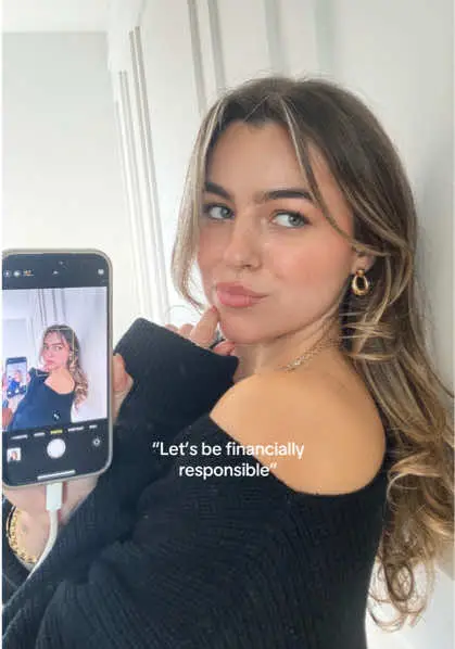 Alo sweat sets have me in a chokehold rn🩵😭 #alo #hoodieszn #alosweatset @Alo Yoga 