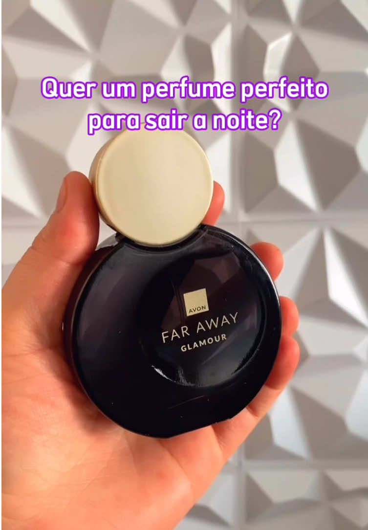 Far Away glamour vai te surpreender! Uma fragrância adocicada com toques florais e frutais com um aroma intenso e marcante, é perfeito para arrasar em noites de festas e marcar presença em qualquer lugar. Kit Far Away Glamour R$160,00  Solicite nosso Catálogo (95)991480767 📲 Aceitamos Cartão de Crédito e Débito (com acréscimo da máquina)💳 #lojaonlinedeperfumes #farawayglamour #avonbrasil #amoperfumes #linhafarawayavon #lojaboavistaRR 