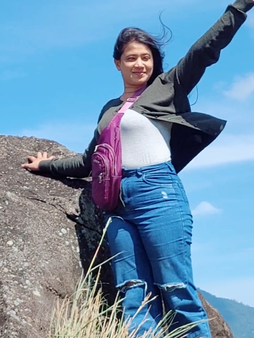 හබීබි,.. come to 🇱🇰 ❤️ .. . #foryoupage #foryou #itsme #viral #viraltiktok #trendingvideo #trendydesing #mandaramnuwara #mandaramecoresort #360 #360 °view #viewpoint 