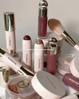 #rarebeauty #rarebeautyblush #makeup #aesthetic #itgirl #thatgirl 