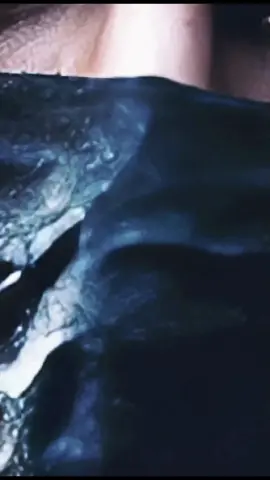 لا ترتبط بعاهرة صاحبة ماضي عاطفي..  #أقتباسات نرجسية#اقتباسات #خواطر #عبارات 