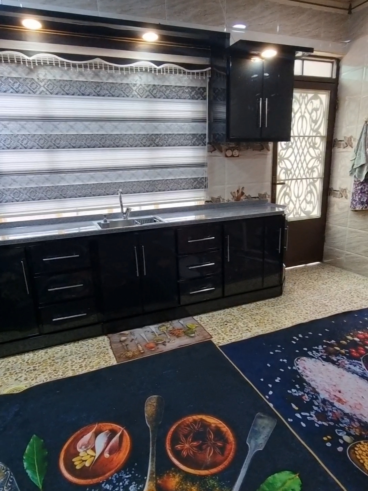 #مطابخ_تركية #المهندس_اسامة_العبيدي مفاجأة 😀😀 نعمل بنظام الأقساط بدون فوائد لجميع انواع مطابخ الألمنيوم ومطابخ البالون بريس. علماً بأن جميع المواد من منشأ تركي أصلي. نظام الأقساط 😘😘 نظام الأقساط لدينا هو تسليم نصف المبلغ مقدمة والباقي من قسطين إلى ٤ اقساط شهريه بدون أي تحميل أو فوائد. ملاحظة ..  نظام الأقساط لكل الناس الموظف والكاسب والمتقاعد ...الخ شروط نظام الأقساط 😎😎  ٠١ عمل سند مديونية أو ما يسمى بالكمبيالة مع تصوير هوية الزبون وبطاقة السكن مع توقيع الكمبيالة من قبله مع أخذ بصمة الإبهام والاتفاق على مدة ومبلغ التسديد.  ٠٢ يكون تسديد المبلغ في المكتب حصرا بيد الزبون أو من ينوب عنه وفي الموعد المتفق عليه بين الطرفين. ٠٣ نرجوا الإلتزام بموعد ومبلغ التسديد . ٠٤ نرجوا عدم وضع أي عذر بتأخير او تأجيل التسديد . ملاحظة.. هذه المبادرة الانسانية مقدمة من التجار الذين أتعامل معهم كل حسب اختصاصه وبموافقة شركائي في العمل لكي نستطيع مساعدة أهلنا في الموصل حصرا. 👍👍👍👍👍👍👍👍👍  هذا المطبخ من إنتاج معمل أنوار المصطفى في مدينة الموصل في موصل الجديدة شارع السايلوا قرب برج آسيا سيل. بإدارة المهندس اسامة العبيدي.  للمزيد من المعلومات يرجى الاتصال بي على الأرقام التالية وهي. ٠٧٧٣٦٩٧١٥٩٤ آسيا ٠٧٥٠٨٣٩١٨٥٨ كورك #المهندس_اسامة_العبيدي #الموصل #مطبخ #مطابخ #مطابخ_تركية #مطابخ_حديثة #مطابخ_مودرن #مطابخ_المنيوم #مشاهدات #مشاهداتي   #مطابخ_المنيوم  #مطابخ_تركية  #مطابخ_عصرية  #مطابخ  #تركية  #المشاهير  #اكسبلور  #مشاهدات_تك_توك  #مشاهداتي  #مشاهدات  #مطابخ_مودرن  #مطابخ_حديثة  #مطبخ  #مشاهدات100k🔥  #مشاهداتي⬇️⬇️⬇️  #مشاهداتي↖️↖️↖️↖️  #مشاهداتي_100k  #مشاهداتي_في_التيك_توك 