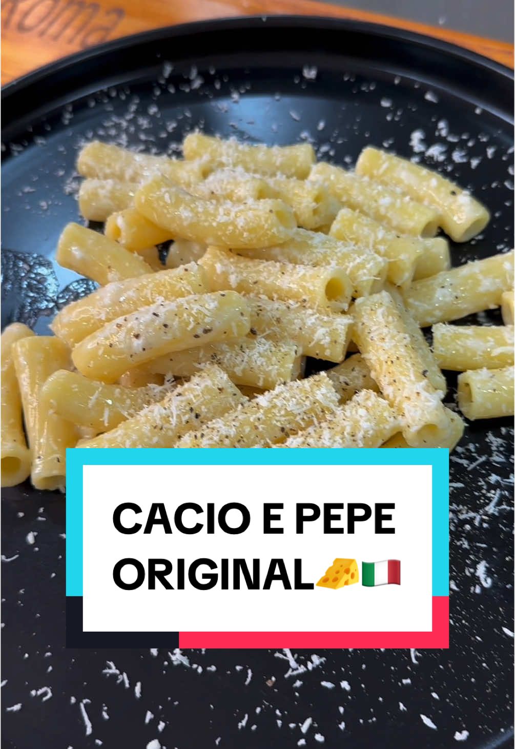 🧀🍝 CACIO e PEPE ORIGINAL!🇮🇹⚠️ ⚠️Esplora Todo Nuestro Mundo Aqui!↙️ https://linktr.ee/ChefRobertaAromaRoma (Link en la Bio) 📌 ¿Interesado en Cursos (online o presenciales), Consultas o más Información? ZOOM GRATUITO con la Chef ✉️ Escríbenos a: chefrobertaescuela@gmail.com 📞 Contáctanos vía WhatsApp: +506 6214-4553 ⚠️📚LIBRO GRATUITO! ¡5 recetas saladas y 1 dulce para cocinar 
