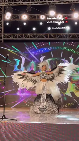 Fancam phần trình diễn National Costume của đại diện Việt Nam - Bùi Khánh Linh tại Miss Intercontinental 2024 #buikhanhlinh #missintercontinentalvietnam #missintercontinental #senvang 