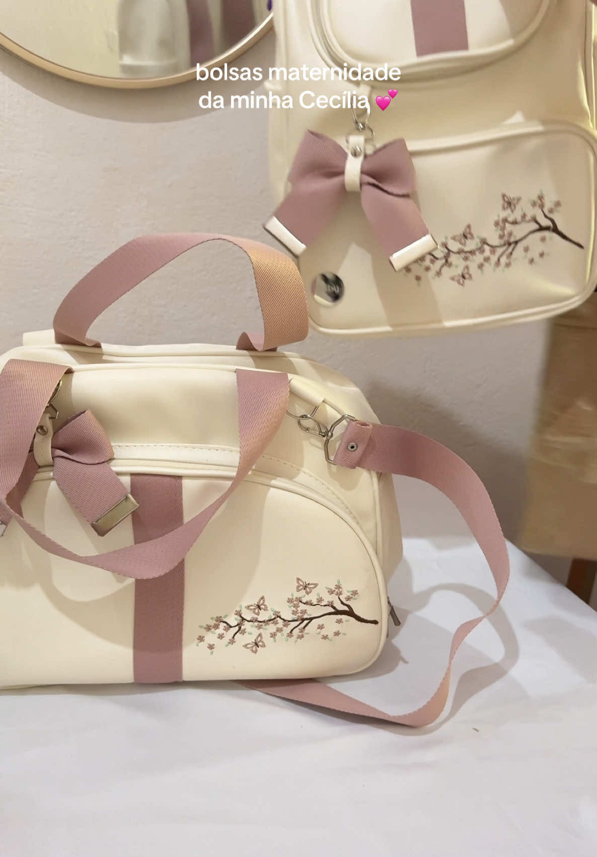 mamae ta amando tudo isso 💕 #bolsamaternidade #maedemenina #maedeprimeiraviagem 